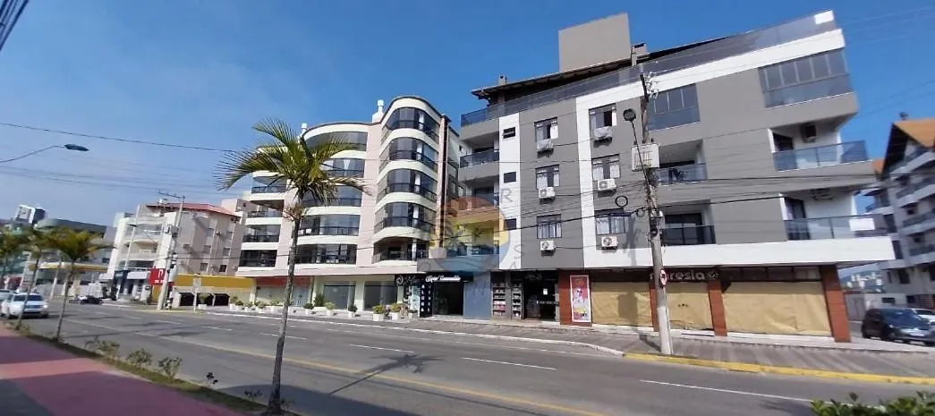 Cobertura Zona Central Da Praia 02 Dormitorios Ao Lado De Comercio Em Geral Bombinhas Brasil